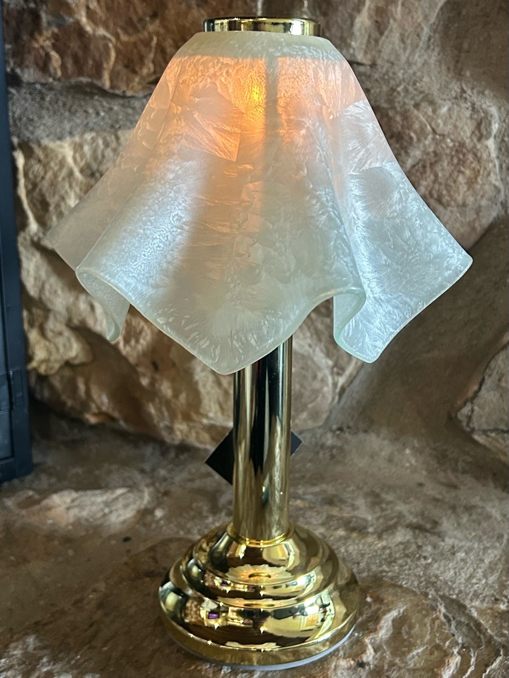 SOLD——-Vintage PartyLite Venetian Tealight Candle Lamp